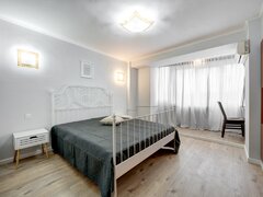 Piata Alba Iulia, apartament cu 2 camere decomandat, complet mobilat